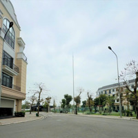 Góc Nở Hậu Đối Diện Cv Thể Thao Vincom Đông Hà - Chính Chủ Cần Bán