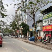 Bán Nhà Mặt Phố Quan Hoa Giá Chỉ Hơn 8 Tỷ - Nhà 5 Tầng,Mặt Tiền4,2M - Kinh Doanh Siêu Vip Pro