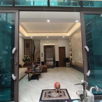 Hiếm - Lõi Bồ Đề - Lô Góc - 7 Tầng Thang Máy - Ngõ Ô Tô Vf3 - Full Nội Thất Chất - Ở Ngay 11,2 Tỷ
