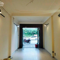 Cho Thuê Nhàmặt Tiềnđường Trường Sơn, Quận Tân Bình, 1 Trệt 2 Lầu, 63M2, Giá Bán 28 Triệu.