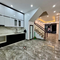 Bán Nhà Đường Láng, Đống Đa Mặt Ngõ Thông Kinh Doanh Oto Đỗ Cửadiện Tích55M2 X 5T Xmặt Tiền4M