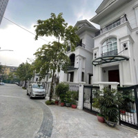 Bán Nhà Riêng Tại Đường Võ Chí Công Diện Tích: 235M2, Giá: 33 Tỷ. Tây Hồ