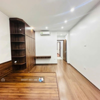 7.1 Tỷ! Bán Gấp Nhà Mỹ Đình Nam Từ Liêm, 38Mx5T Full Nội Thất, Ngõ Thông Rộng 2.5M, Sát Mặt Phố