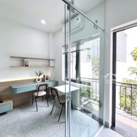 Căn Hộ 1 Phòng Ngủban Công Với Tông Màu Pastel Ngay Trung Tâm Quận 7