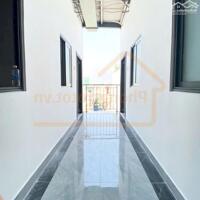 CHDV mới xây 300m2 đúc 5 tầng 58phòng đường Liên Khu 4-5 (có thang máy)