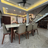 Biệt Thự Đẹp Văn Khê - Căn Góc - Vỉa Hè 3 Oto Thang Máy - Hầm Vài Ô Tô, 230M, Mt30M
