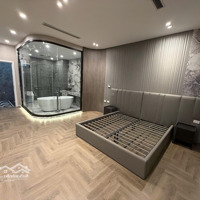 Bán Nhà Phân Lô Long Biên,70M,7 Tầng,Thang Máy,Nội Thất Nhập Khẩu,Gần Aeon,Sân Golf,19 Tỷ Hơn!