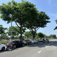 Đất. Vị Trí Đối Diện Công Viên. Đường 33M.152M2 Ngang 7.5M Thích Hợp Xây Căn Hộ, Toà Văn Phòng, Bt