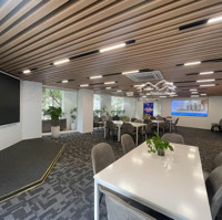 Bán Toà Vp Phố Nguyễn Hoàng.diện Tíchsổ 270M2 Thực Tế Gần 300M2 X 7 Tầng.mt 10Mét. Giá Chỉ 360 Triệu/M2