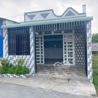 Bán Nhà Mỹ Hạnh Nam, Đường Bê Tông 2 Phòng Ngủgiá Bán 1 Tỷ 5, Đường Thông Không Mồ Mã