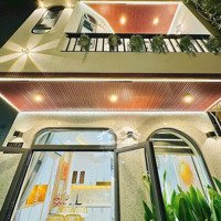 Bán Gấp Nhà Riêng 2 Phòng Ngủ 2 Vệ Sinh 50M2, Giá Bán 2,35 Tỷ Tại Thích Quảng Đức,Q.phú Nhuận, Hcm, Shr, An Ninh