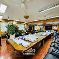 Mặt Phố Đỗ Nhuận Đối Diện Công Viên Hòa Bình. Tòa Vp Thông Sàn, Thang Máy. Đang Cho Thuê 250 Triệu