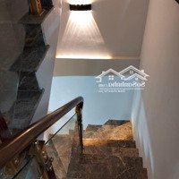 Bán Nhà Phố Khương Đình Nhà Mới-Nội Thất Đẹp. Diện Tích: 33M.5 Tầng.mt 3,6M. Giá Bán 8,2 Tỷ.