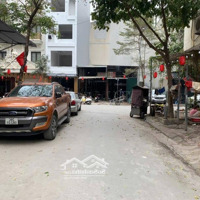 Siêu Phẩm Dân Xây Giá Đầu Tư Gần 12 Tỷ - Phố Hoàng Công - Giá Siêu Đầu Tư - Kinh Doanh Đỉnh Cao