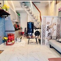 Cần Bán Gấp Nhà Nguyễn Văn Cừ Q5, 4 Tầng, Chỉ 4,3 Tỷ Tl