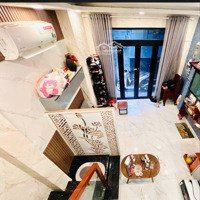 Cần Bán Gấp Nhà Nguyễn Văn Cừ Q5, 4 Tầng, Chỉ 4,3 Tỷ Tl
