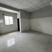 Cho thuê Showroom mặt tiền ngang 15m đường Quốc Lộ 1A, P. Ba Láng, Q. Cái Răng, TP. Cần Thơ, lộ Container, thuê 20 triệu/ tháng (buông thuế)