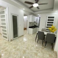 Bán chung cư phố Hào Nam, Đống Đa, 50m2, 2 ngủ, 2vs, nhà đẹp ở luôn, ngõ rộng