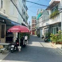  NHÀ ĐẸP GÍA RẺ ĐƯỜNG OTO NGUYỄN CỬU ĐÀM - F. TÂN SƠN NHÌ- Q.TÂN PHÚ - CHỈ 4.78 TỶ   Diện Tích: 4,0 m x 11 m   Kết cấu: Nhà 1 Trệt , 1 Lửng  Đường nhựa 5 m Thích hợp để ở, làm văn phòng hoặc cho thuê