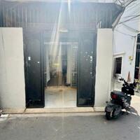  NHÀ ĐẸP GÍA RẺ ĐƯỜNG OTO NGUYỄN CỬU ĐÀM - F. TÂN SƠN NHÌ- Q.TÂN PHÚ - CHỈ 4.78 TỶ   Diện Tích: 4,0 m x 11 m   Kết cấu: Nhà 1 Trệt , 1 Lửng  Đường nhựa 5 m Thích hợp để ở, làm văn phòng hoặc cho thuê