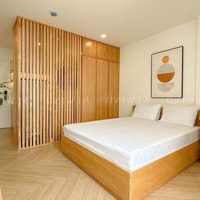 Căn Hộ Cao Cấp 1 Phòng Ngủngay Trung Tâm Quận 7 ( One Bedroom Apartment In District 7)