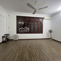 Nhà 5T P/Lô Víp Hoàng Cầu Ngõ 5M Kinh Doanh Tốt Sát Phốdiện Tích70Mmặt Tiền5,37M Khổ Đất Đẹp