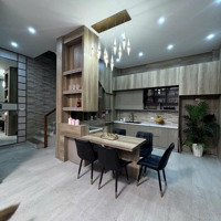 Bán Nhà Nguyễn Văn Cừ- Ôtô Đỗ Cửa 55M2 5 Tầng 6 Ngủ, Full Nội Thất Đẹp 5 Phút Sang Hồ Gương.