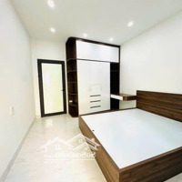 Căn Góc Biệt Thự Mini Lạc Long Quân Giao Võ Chí Công, 200M Ra Hồ Tây Giá Mềm Cho Vị Trí Vàng!