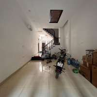 Bán Gấp Nhà Riêng Tại 113 Trung Kính, 19,5 Tỷ, 59M2, Hàng Hiếm Ở Cầu Giấy, Hà Nội