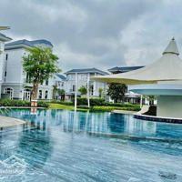 Bán Gấp Biệt Thự Phố Compound Q2 Sol Villas , 6Mx22M, 3,5 Tấm View Đẹp, Giá Hạ Còn 13.5 Tỷ.