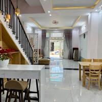 Cc cần bán gấp nhà 3 tầng MT KD VIP đường Dương Trí Trạch, TT Sơn Trà, giá chỉ nhỉnh hơn 8 tỷ.