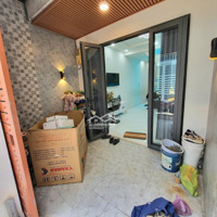 Bán Nhà Hoàng Diệu Quận 4 - Hẻm Ôtô - 42M2 - 4 Tỷ Nhỉnh - Nhà Mới Đúc Bê Tông Chắc Chắn