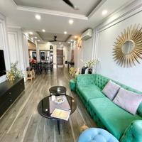 Gia Đình Tôi Cần Bán Gấp Căn Hộ Chung Cư Cao Cấp Gold Seasion 47 Nguyễn Tuân 102M2 -3 Ngủ