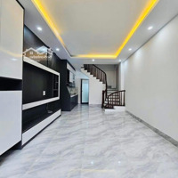 Bán Nhà Việt Hưng Mới Tinh-Lô Góc,25M Ra Ngõ Oto Tránh-Diện Tích 35M X 5 Tầng. Giá Bán 5,6 Tỷ
