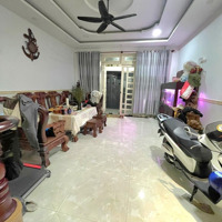 Nhà 80M2 Tân Phú- Ngang 5M Vuông Vức- 1 Trệt 3 Lầu St- Đường Oto 7M - Vừa Ở Vừa Kinh Doanh Được.