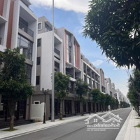 Bán Gấp Biệt Thự Liền Kề Vtđ Vinhomes Ocean Park 3 Siêu Đẹp, Ô Tô Đỗ Cửa, Ngay Sát Venice