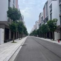 Bán Gấp Biệt Thự Liền Kề Vtđ Vinhomes Ocean Park 3 Siêu Đẹp, Ô Tô Đỗ Cửa, Ngay Sát Venice
