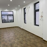 Cho thuê nguyên căn 5 tầng thông sàn tại Vinhomes Marina