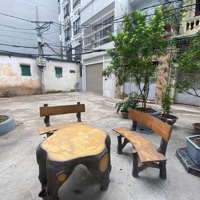 Chính Chủ Bán Nhà-Phố Cầu Giấy-Lô Góc-90M2-Mt 9,5M-7 Tầng -3 Mặt Thoáng-Ô Tô Vào Nhà-Dt 70 Triệu/Tháng