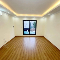 Chính Chủ Bán Nhà Phố Hồng Tiến. Ngõ Thông Ô Tô Cách 10M. Nhà Xây Mới Gần Phố.