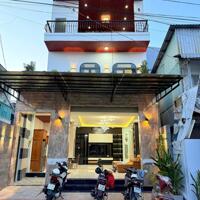 Nhà 3 tầng bờ kè mạc thiên tích Xuân Khánh Cần thơ