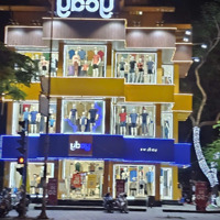 Siêu Phẩm Lô Góc Phố Trung Hòa 6 Tầng Mặt Tiền Khủng 40M Chỉ 120 Triệu/Th Mọi Mô Hình Kinh Doanh.