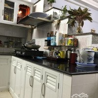 Bán Nhà Riêng Tại Hoàng Văn Thụ, Giá 14X Tỷ,Diện Tích4,05M Dài 20M 81M2, 4 Phòng Ngủ 4 Vệ Sinh 3 Tầng