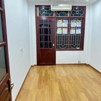 Bán Nhà Hoàng Mai, Nhỉnh 5Tỷ, 25M 5 Tầng 3 Ngủ, Vị Trí Đẹp, 20M Ra Ô Tô, Tiện Ích Bạt Ngàn