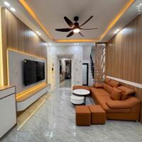 Bán nhà phố Xã Đàn_Nhà Mới Ở Ngay_Thang Máy Xịn_43mx5T_Giá: 8.8 Tỷ_Lh: 0396935190.