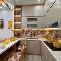 Nhà Đẹp Gần Đường Ô TÔ Hoàng Mai 25m, 5 tầng, mt 3.2m, giá 5.8 tỷ.