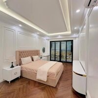 Nhà Đẹp, Mới Ngõ Ô Tô Yên Lạc, Hai Bà Trưng 41m, 5 tầng, mt 3.4m, giá 14.8 tỷ.