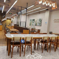 Hạ Giá Bán Gấp Nhà Mặt Tiền Huỳnh Văn Bánh, Phú Nhuận-Diện Tích7,5X25M, 4 Tầng, Hdt 140 Triệu/Th, Chỉ 43 Tỷ