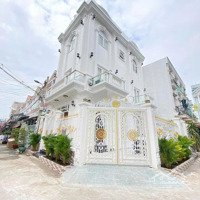Bán Nhà Phố Góc 2 Mặt Tiền Hẻm 8M Khu Dân Cư Đường Huỳnh Tấn Phát, Nhà Bè