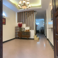 Cho Thuê Nhà Nguyên Căn Đào Tấn 4 Phòng Ngủ 3 Vệ Sinhfull Nội Thất Sân Riêng Ô Tô Đỗ Cửa 22 Triệu/Tháng